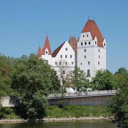 The Classic Oldtimer 4*